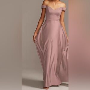 Elegant Pink Satin Evening Gown